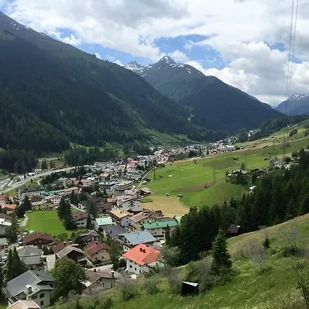 Alexandra Alber Schlosskopf Hotel 3*