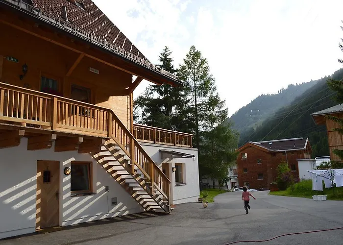 Отель Alexandra Alber Schlosskopf 3*